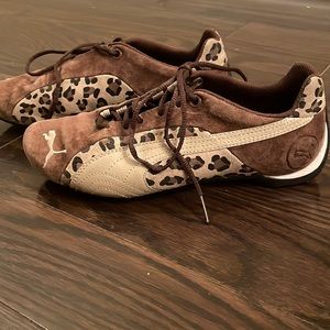 Size 6 leopard pumas